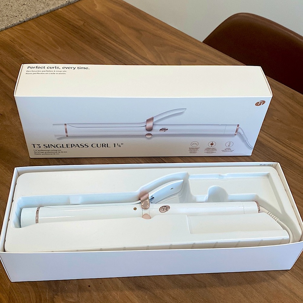 T3 Micro Singlepass Curl 1 1/4” New in box